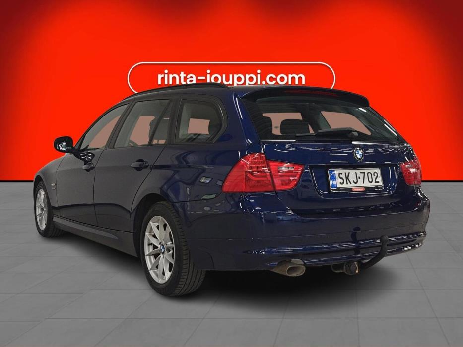 BMW 320 2010