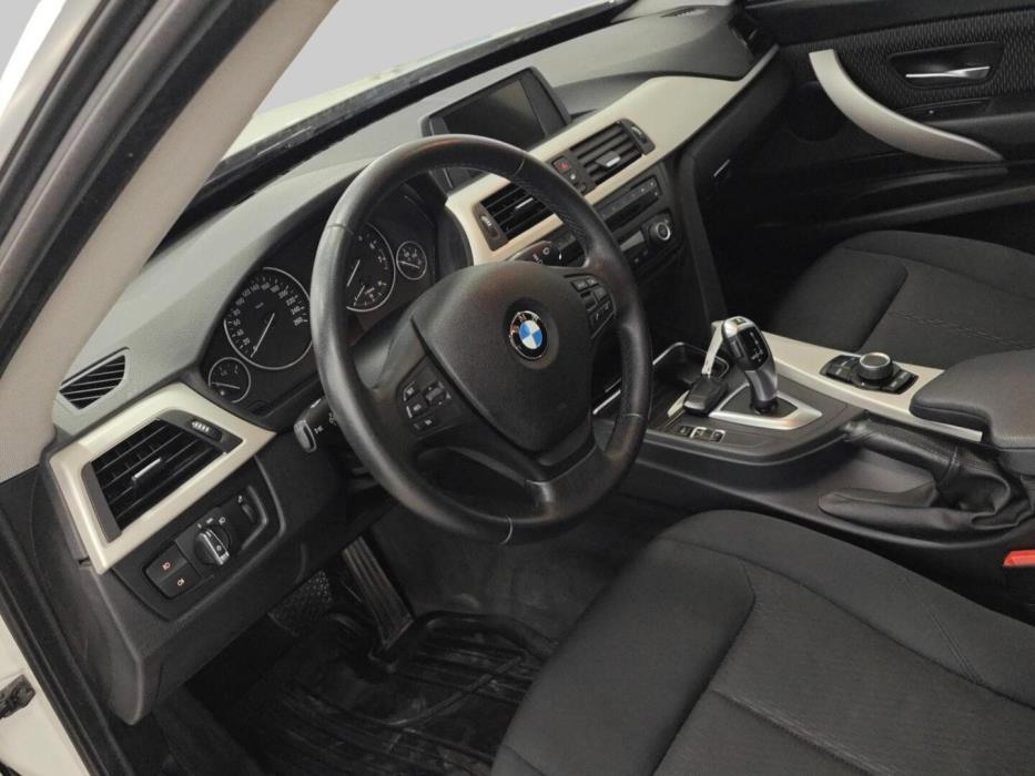 BMW 320 Gran Turismo 2014