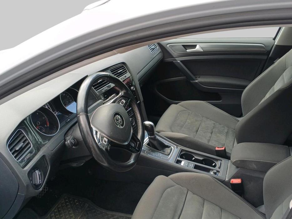 VOLKSWAGEN Golf 2017