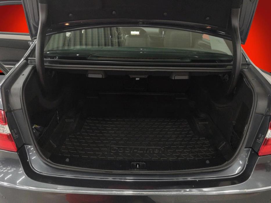 MERCEDES-BENZ E 2009