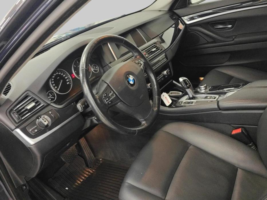 BMW 520 2015
