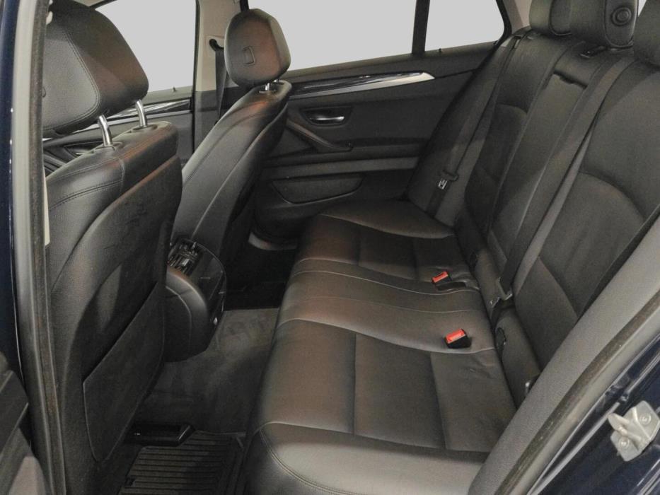 BMW 520 2015