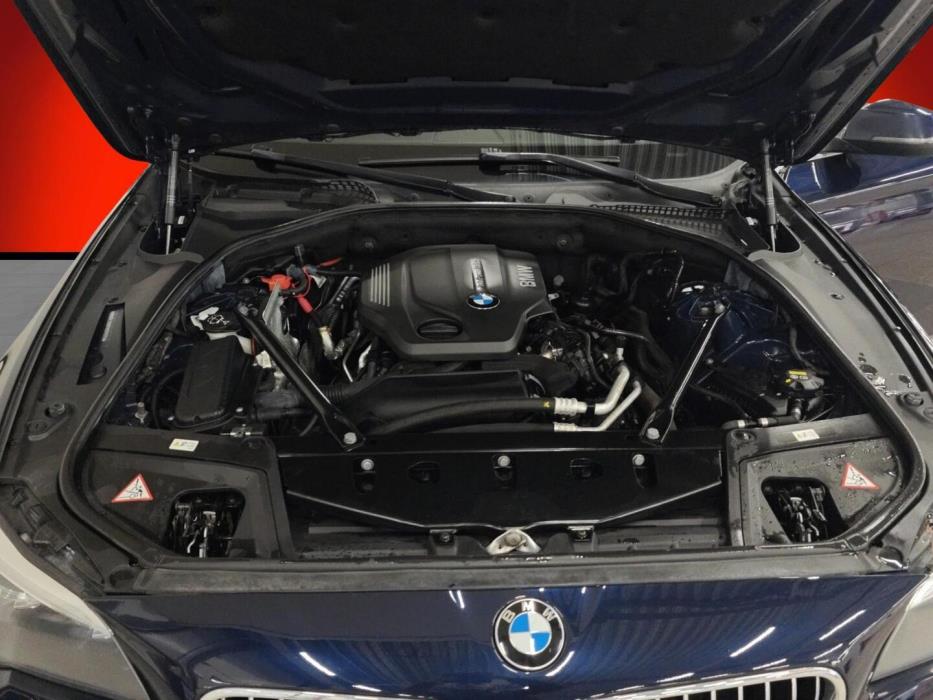 BMW 520 2015