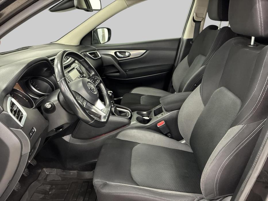 NISSAN Qashqai 2018