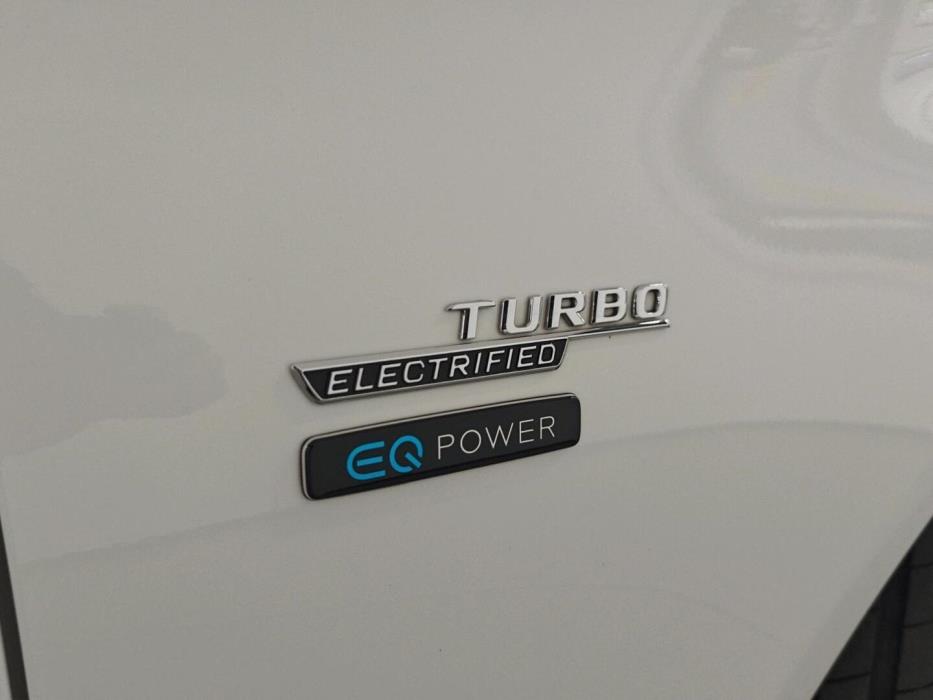 MERCEDES-BENZ C 2021