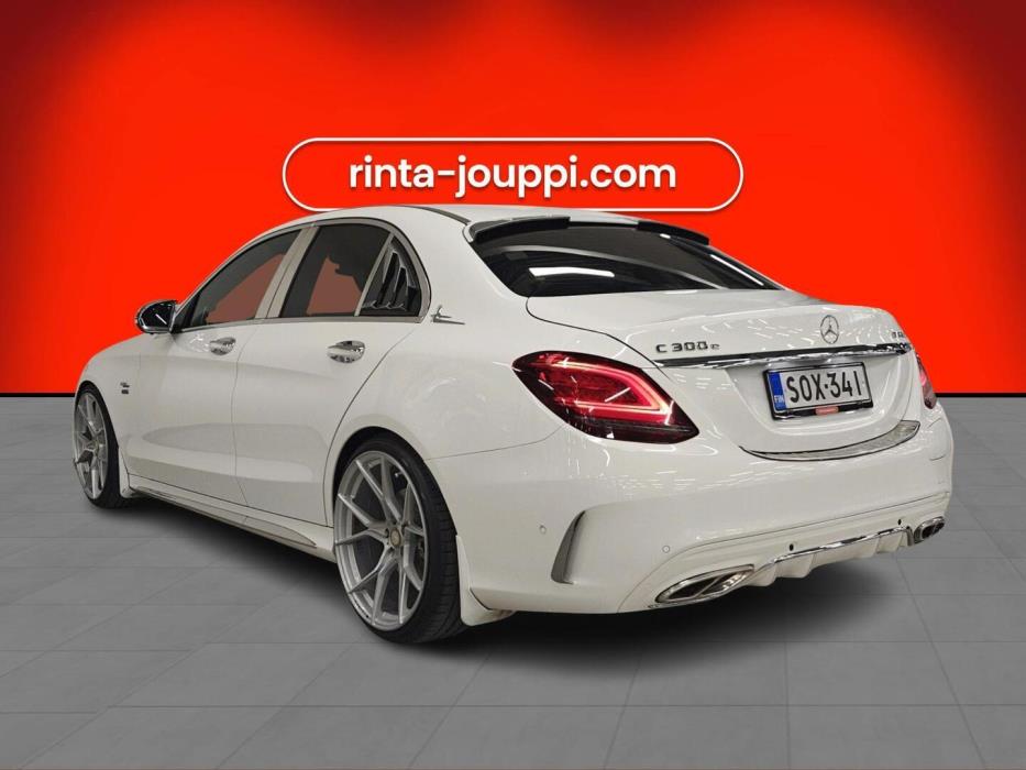 MERCEDES-BENZ C 2021