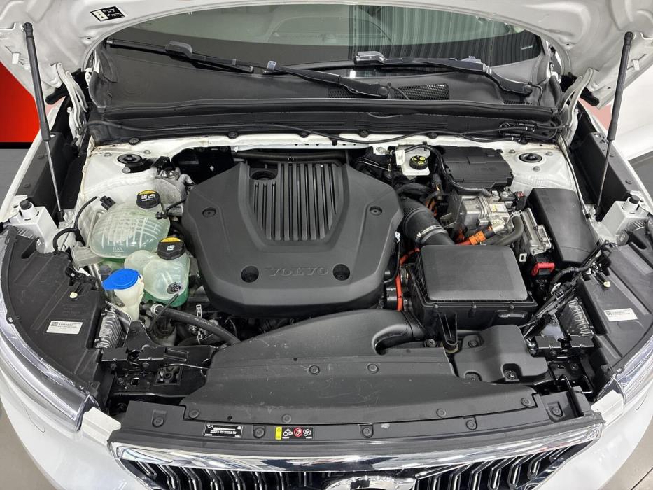 VOLVO XC40 2020