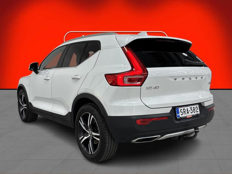 VOLVO XC40 2020