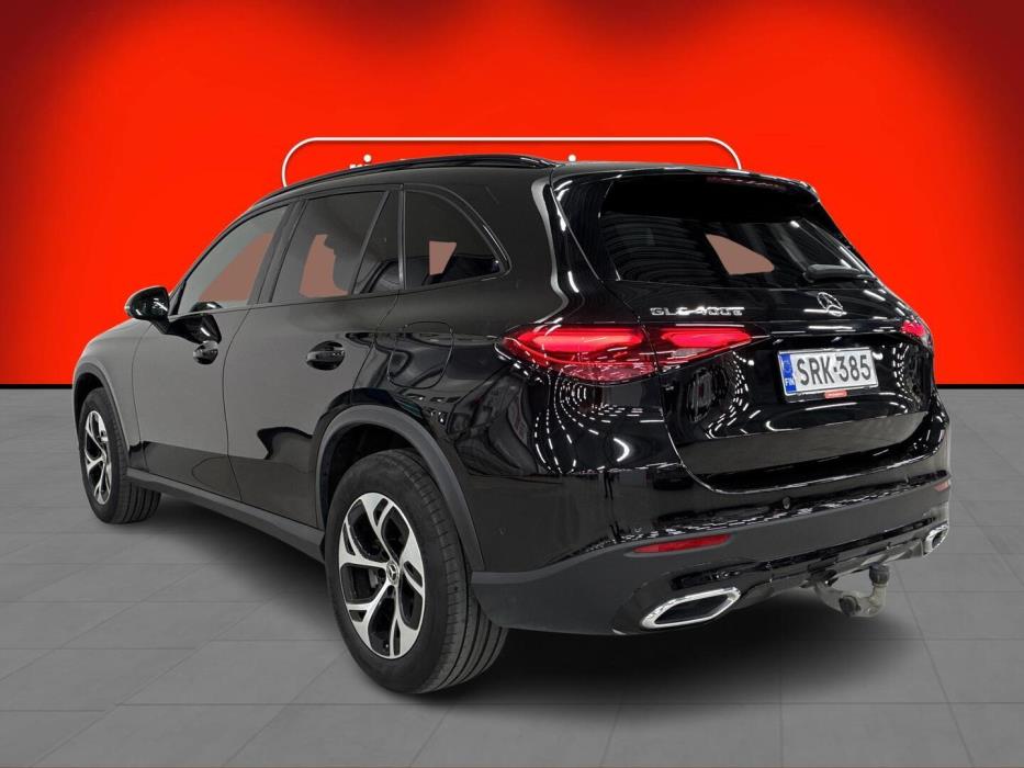 MERCEDES-BENZ GLC 2025