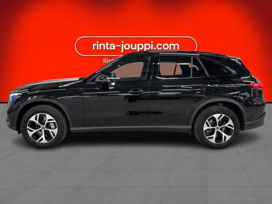 MERCEDES-BENZ GLC 2025