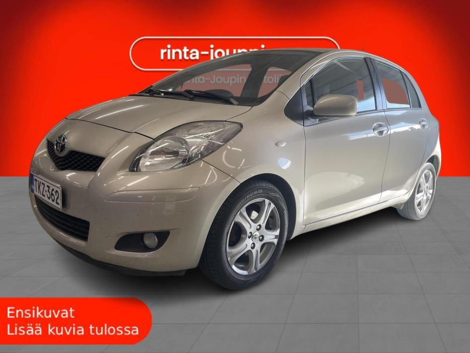 TOYOTA Yaris 2010