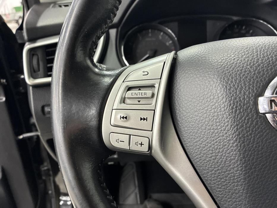 NISSAN Qashqai 2015