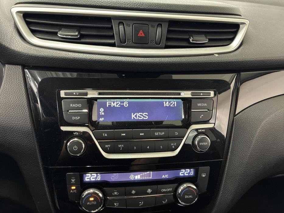 NISSAN Qashqai 2015