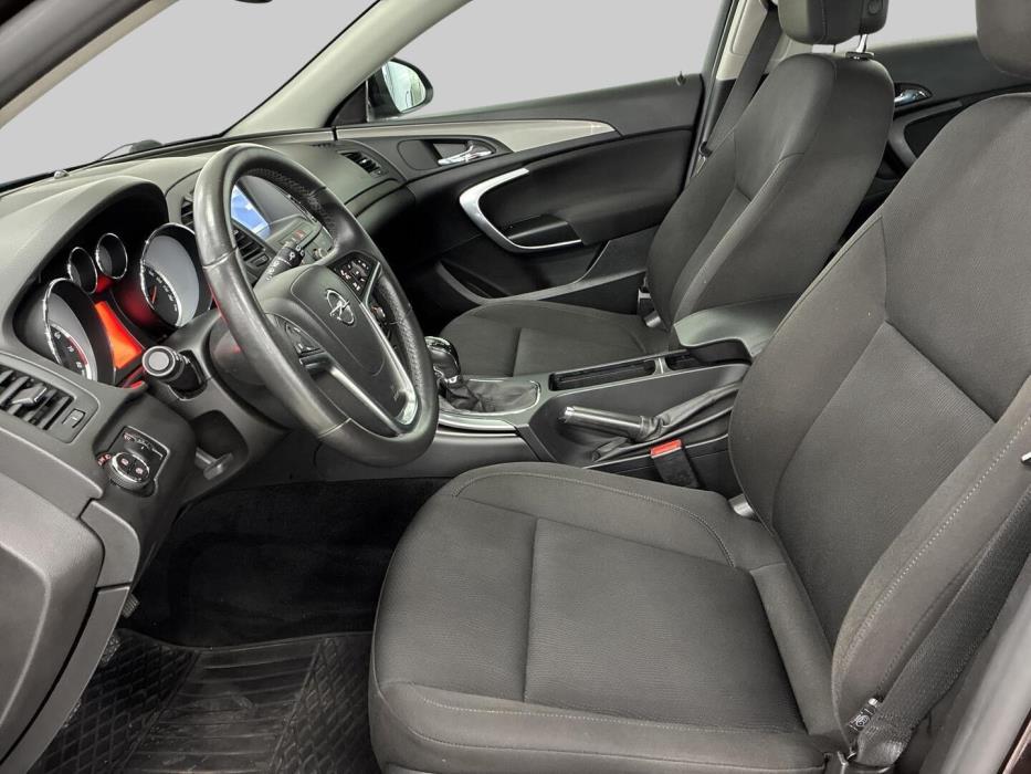 OPEL Insignia 2013