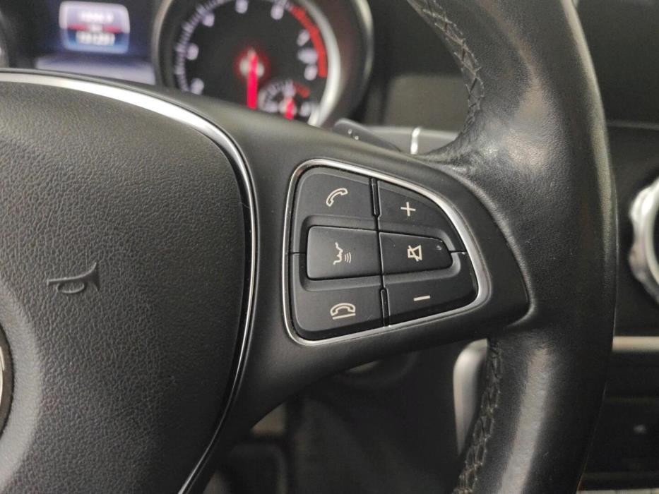 MERCEDES-BENZ GLA 2017