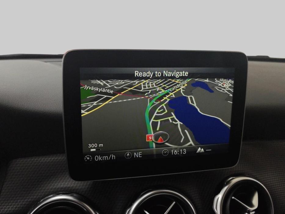 MERCEDES-BENZ GLA 2017