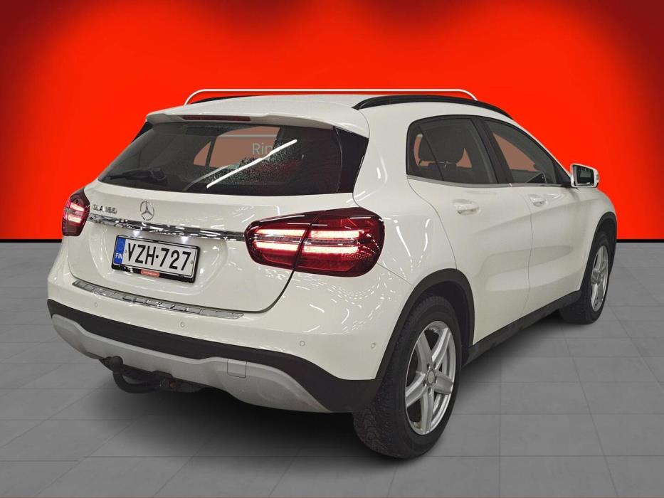 MERCEDES-BENZ GLA 2017