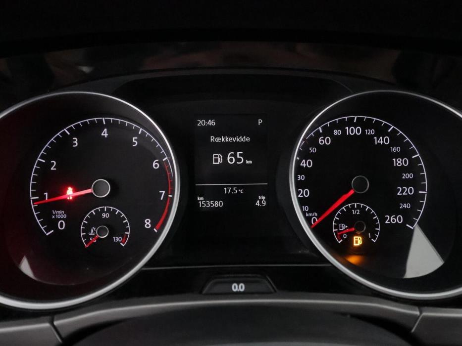 VOLKSWAGEN TOURAN 2017