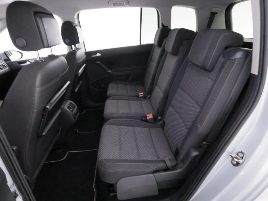 VOLKSWAGEN TOURAN 2017