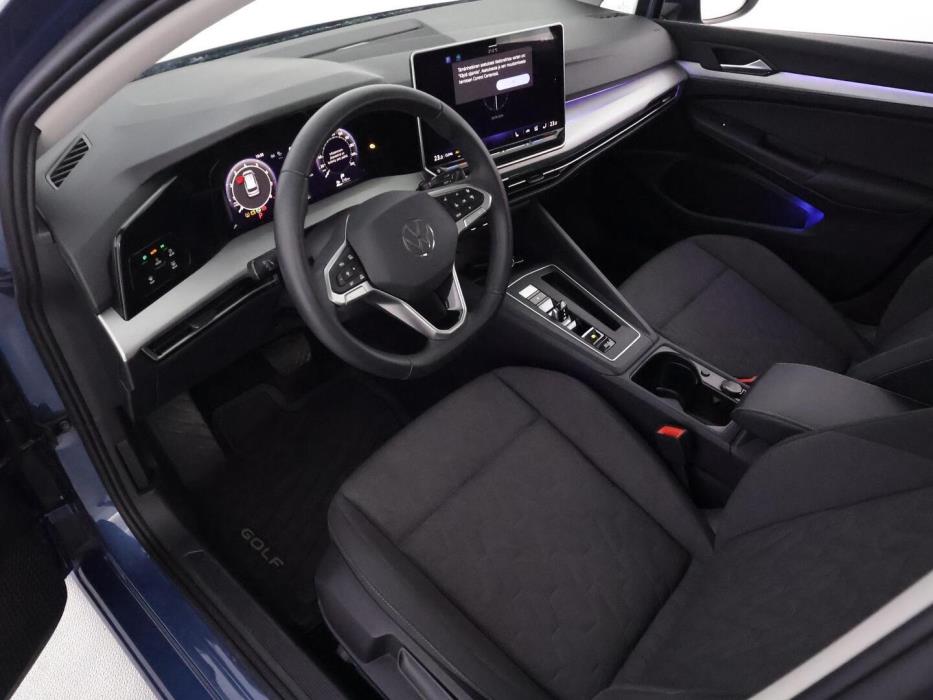 VOLKSWAGEN GOLF 2025
