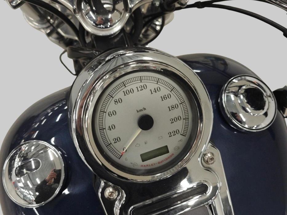 HARLEY-DAVIDSON DYNA 2008