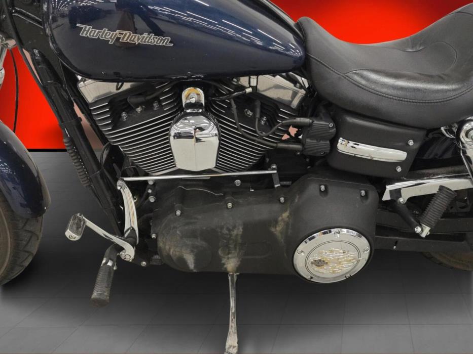 HARLEY-DAVIDSON DYNA 2008