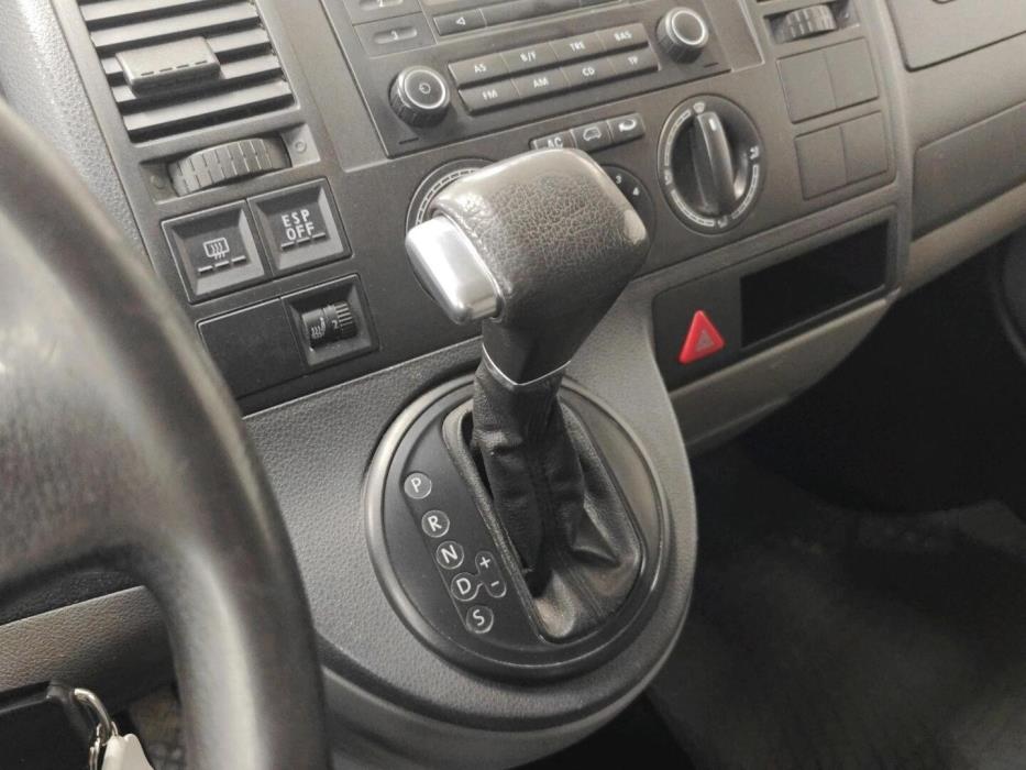 VOLKSWAGEN Transporter 2008