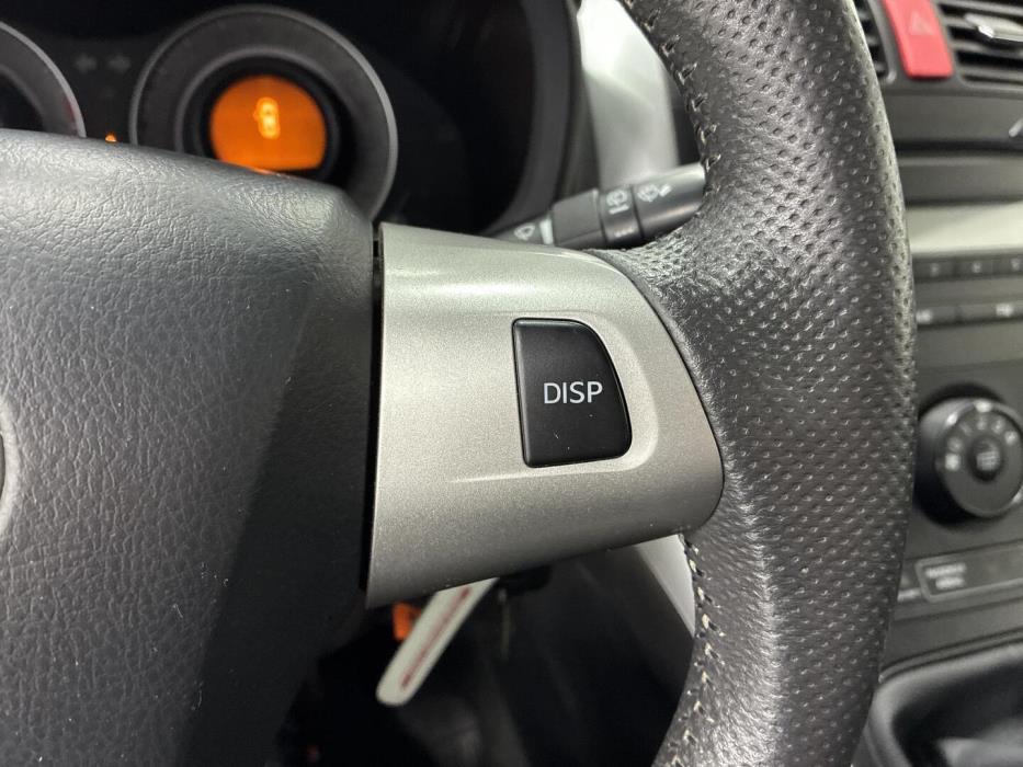 TOYOTA Auris 2011