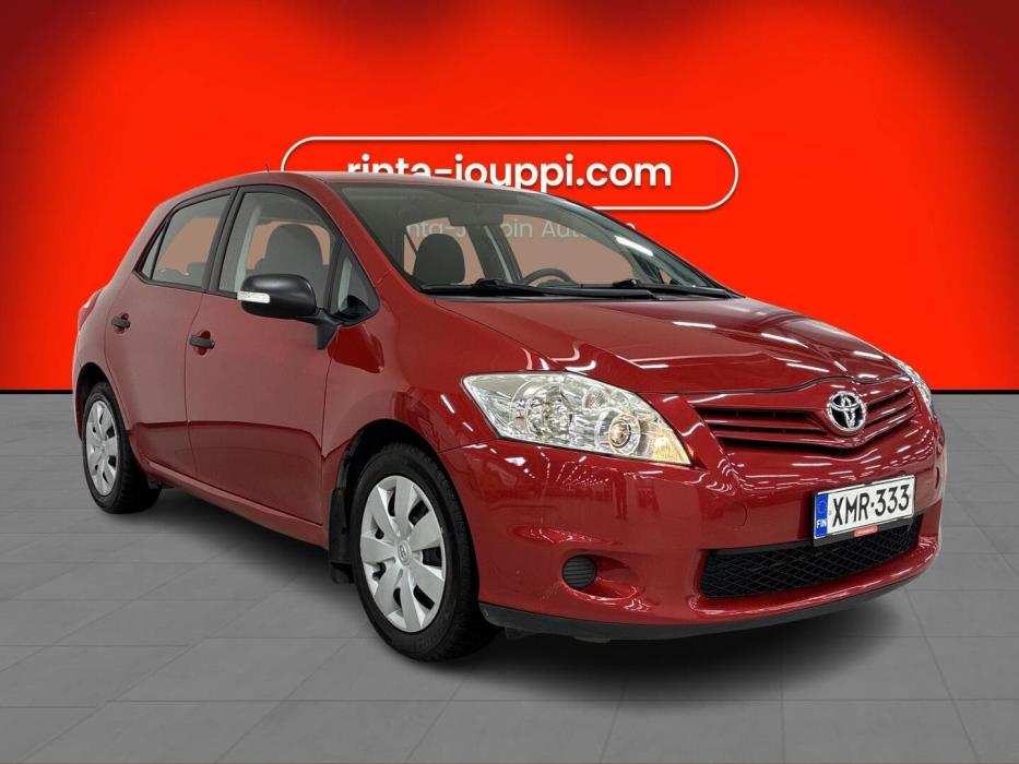 TOYOTA Auris 2011
