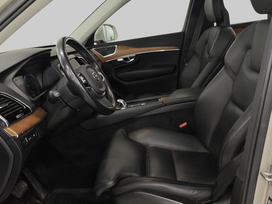 VOLVO XC90 2017