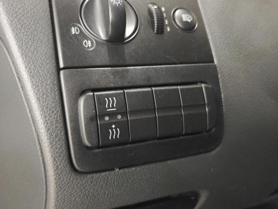 MERCEDES-BENZ Vito 2013