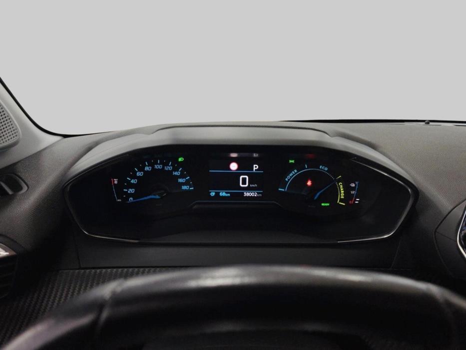 PEUGEOT e-208 2021