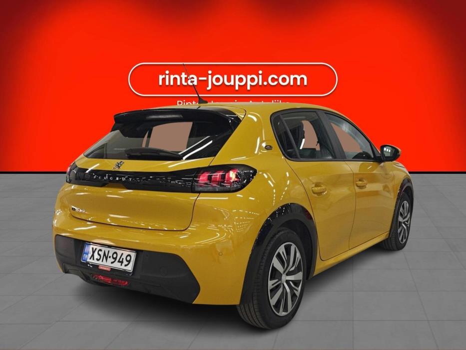 PEUGEOT e-208 2021