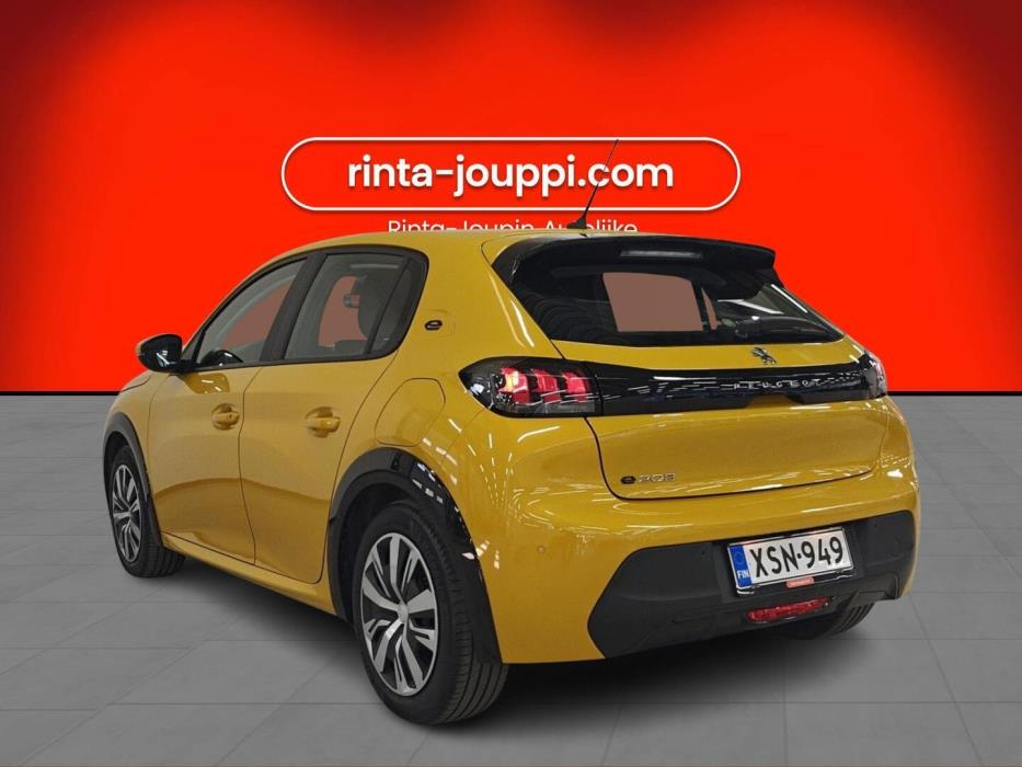 PEUGEOT e-208 2021