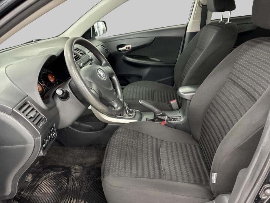 TOYOTA Corolla 2009
