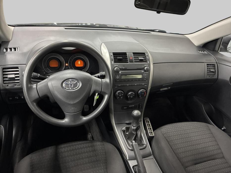 TOYOTA Corolla 2009