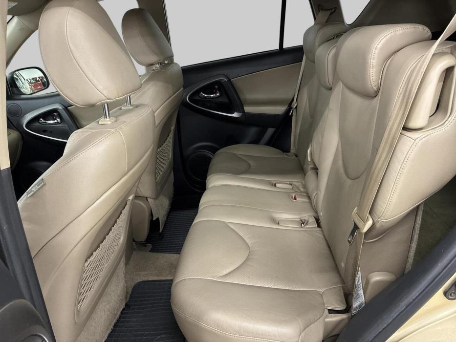TOYOTA RAV4 2009