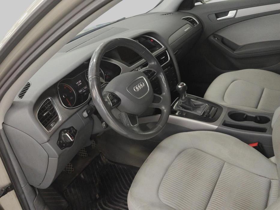 AUDI A4 2013