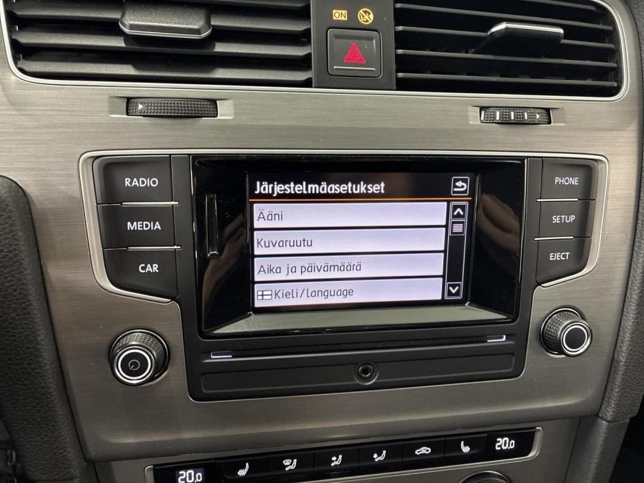 VOLKSWAGEN Golf 2016