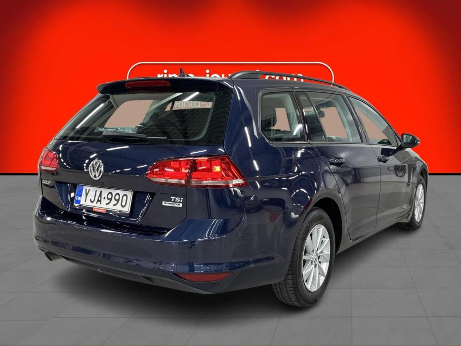 VOLKSWAGEN Golf 2016