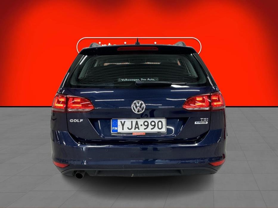 VOLKSWAGEN Golf 2016
