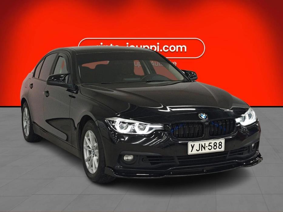 BMW 330 2018
