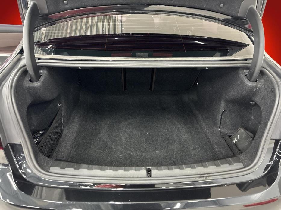 BMW 330 2019