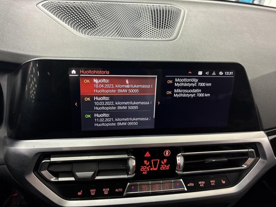 BMW 330 2019