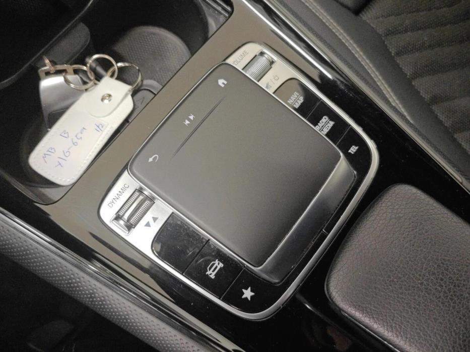 MERCEDES-BENZ B 2019