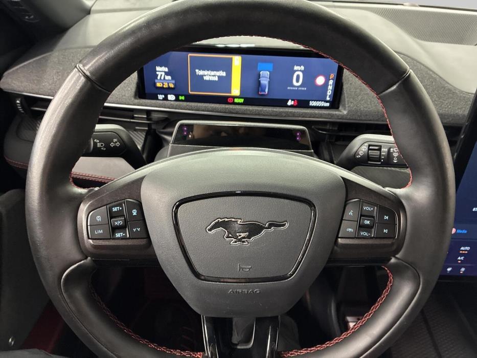 FORD MUSTANG MACH-E 2021