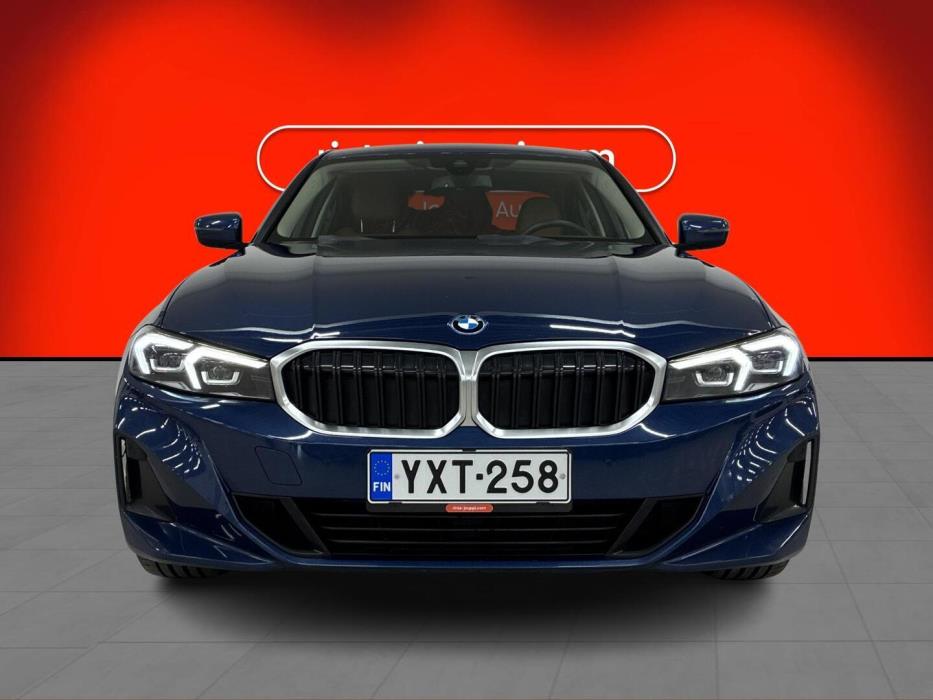 BMW 330 2024