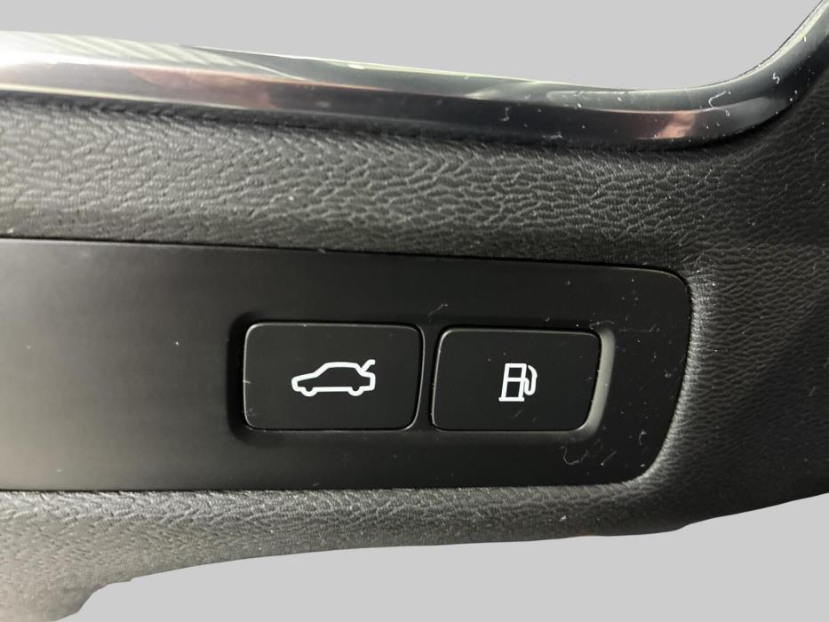 VOLVO XC60 2024