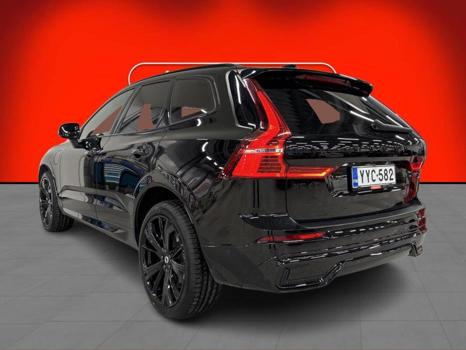 VOLVO XC60 2024