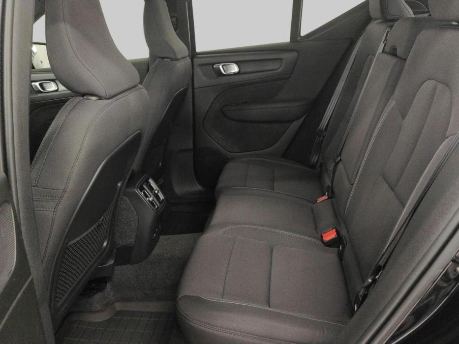 VOLVO XC40 2022